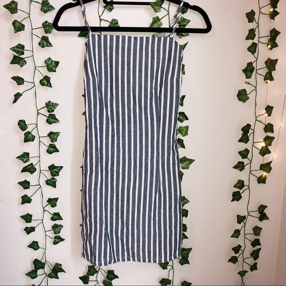 BLUE/WHITE STRIPED DRESS